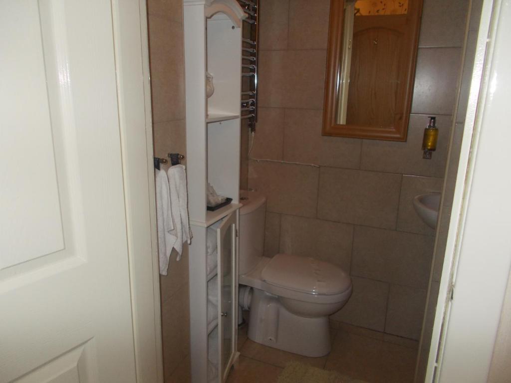 Pitreavie Guest House Dunfermline Habitación foto